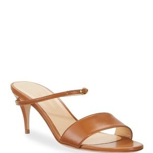 Like New Jennifer Charmandi leather heels